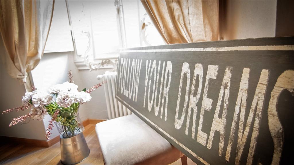 Stunning Apt 5Min Walk To Duomo Φλωρεντία Εξωτερικό φωτογραφία